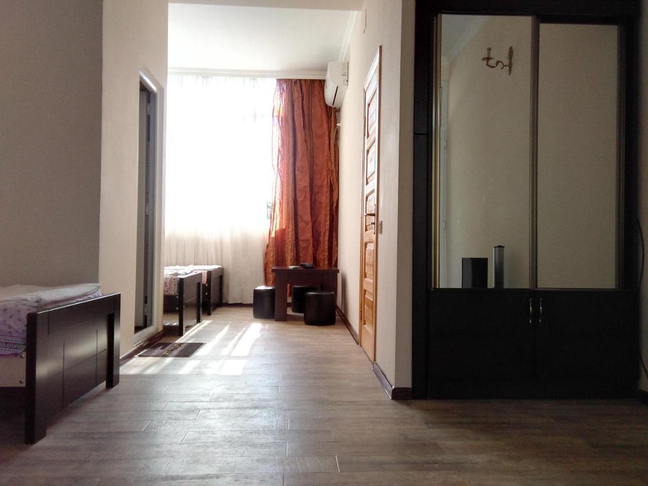 Str.Agmashenebeli 548 호텔 코불레티 외부 사진