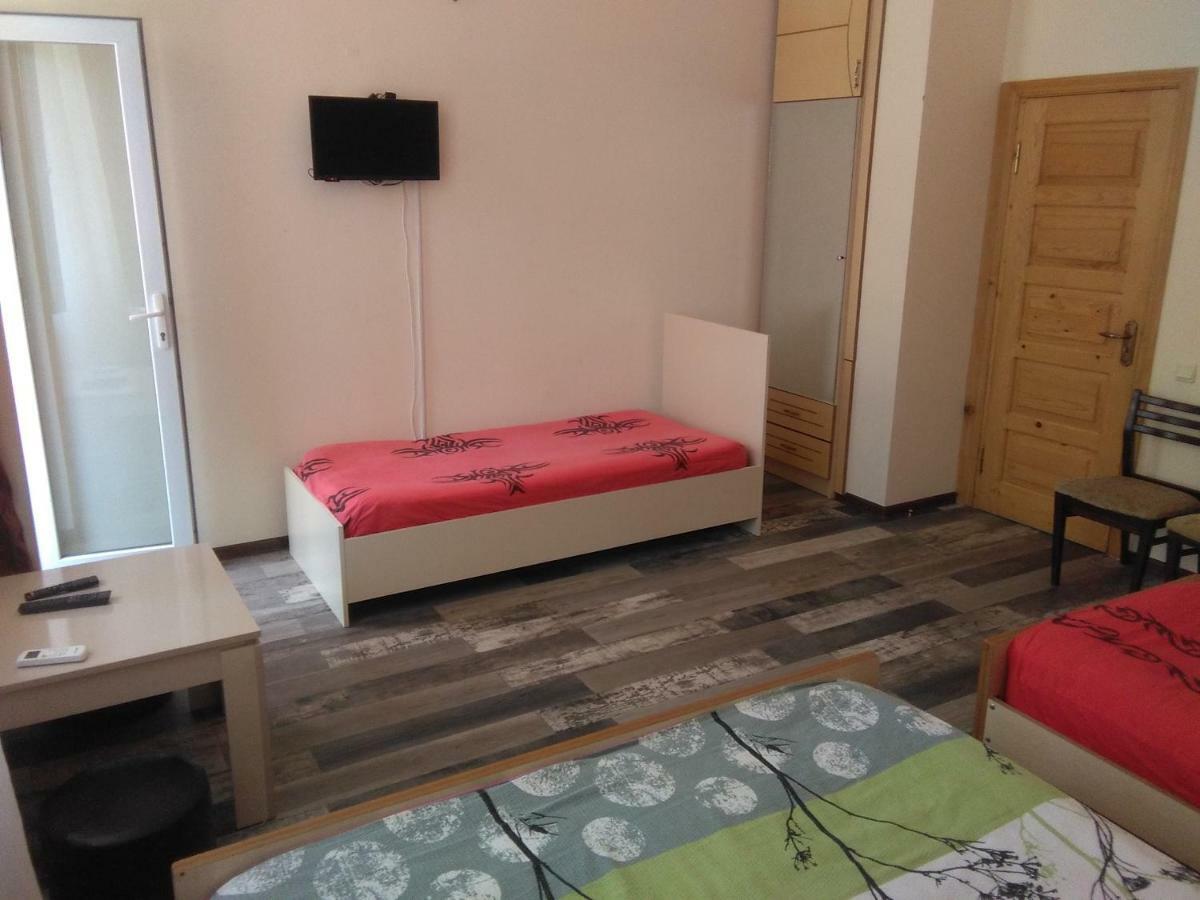 Str.Agmashenebeli 548 호텔 코불레티 외부 사진